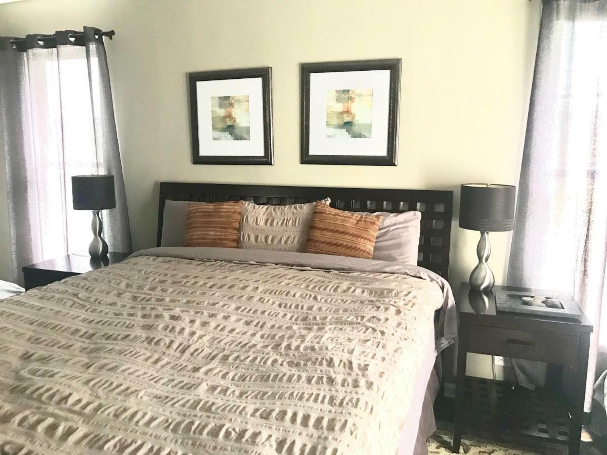 3 Bedroom Spacious Home In Ideal Location W Free Parking Back Yard Pets Welcome Σικάγο Εξωτερικό φωτογραφία