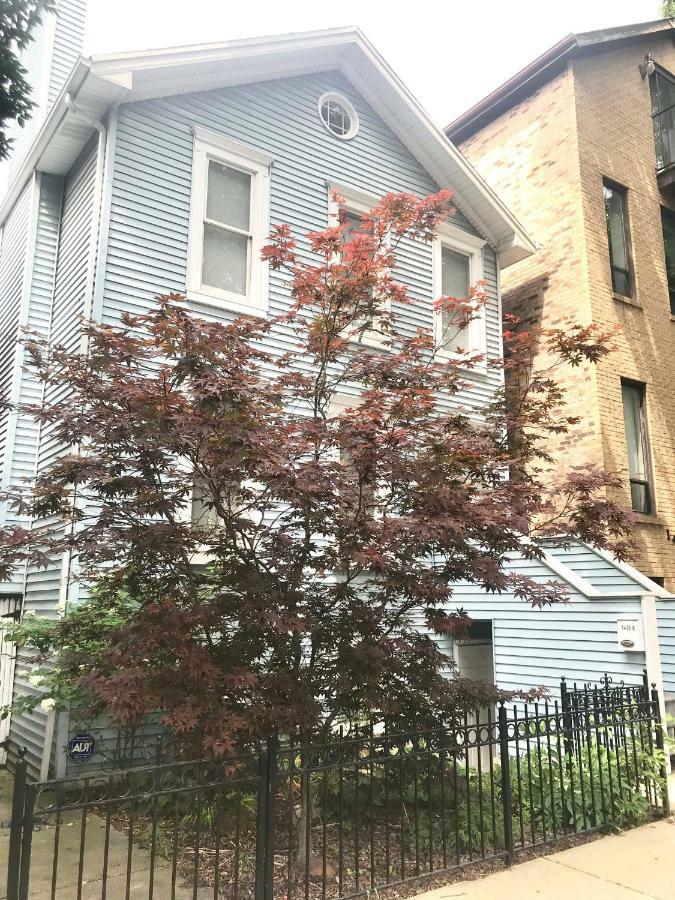3 Bedroom Spacious Home In Ideal Location W Free Parking Back Yard Pets Welcome Σικάγο Εξωτερικό φωτογραφία